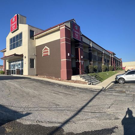 Countryside Suites Kansas City Independence I-70 East Sports Complex Hotel Екстериор снимка