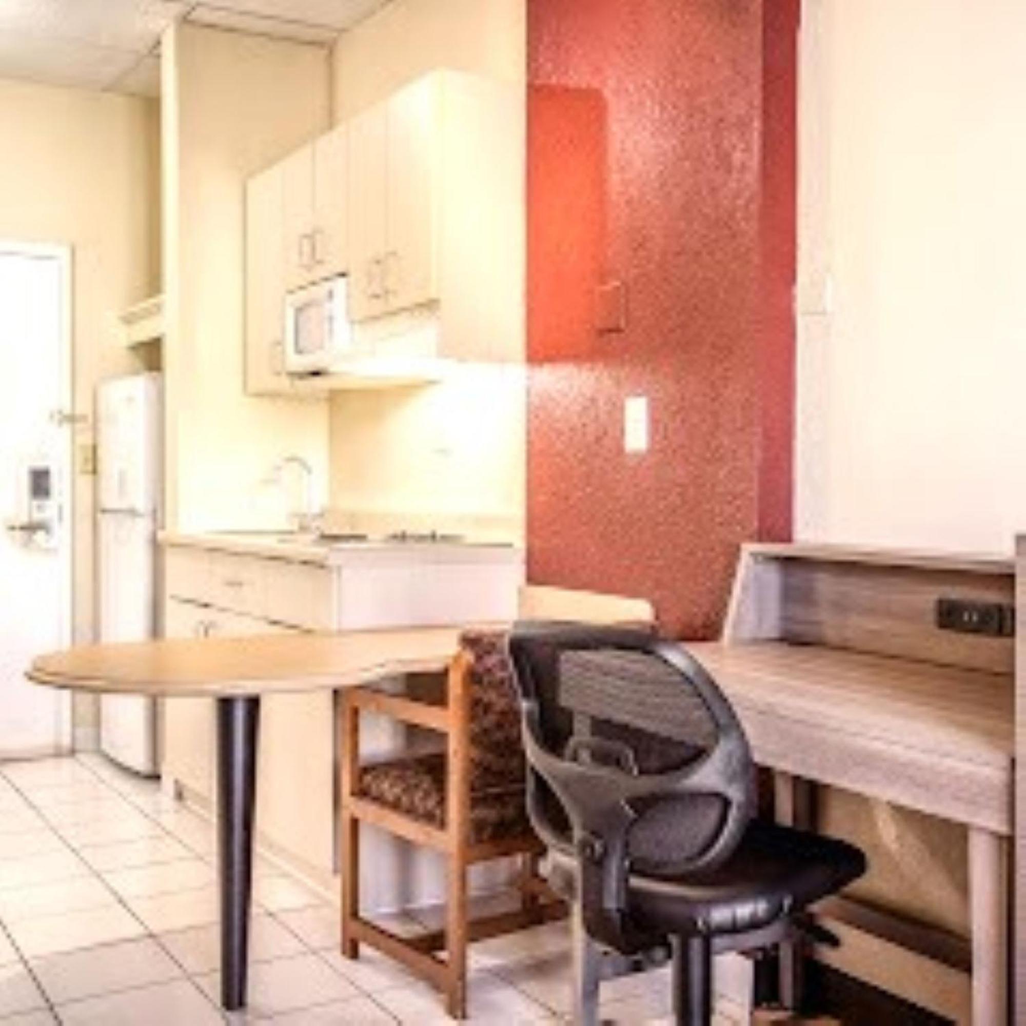 Countryside Suites Kansas City Independence I-70 East Sports Complex Hotel Екстериор снимка