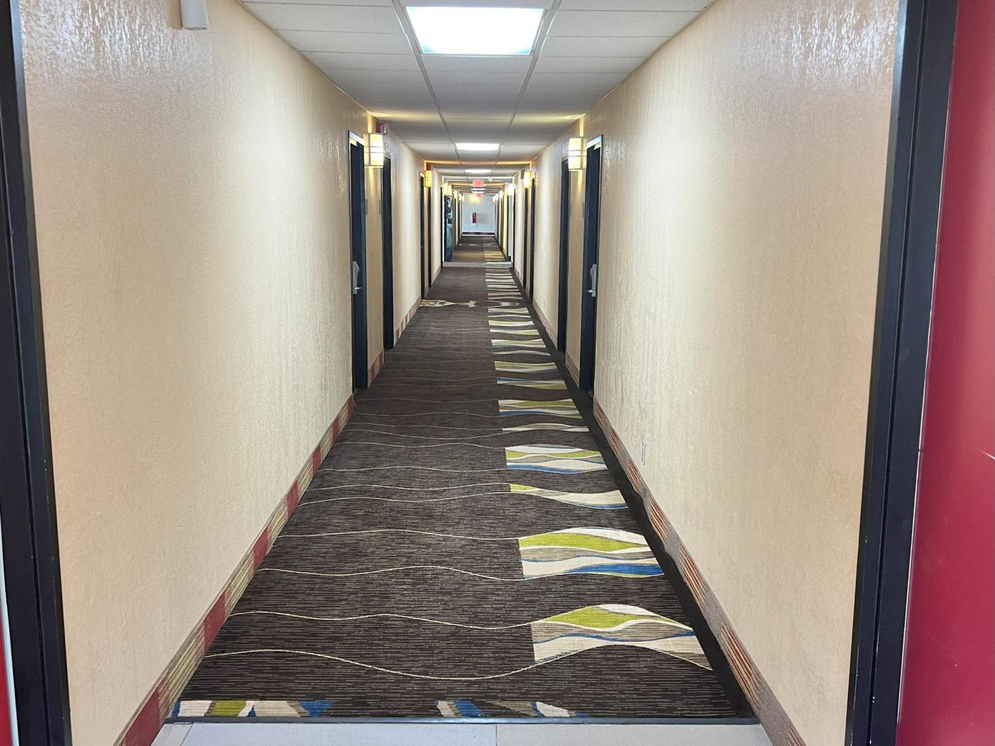 Countryside Suites Kansas City Independence I-70 East Sports Complex Hotel Екстериор снимка