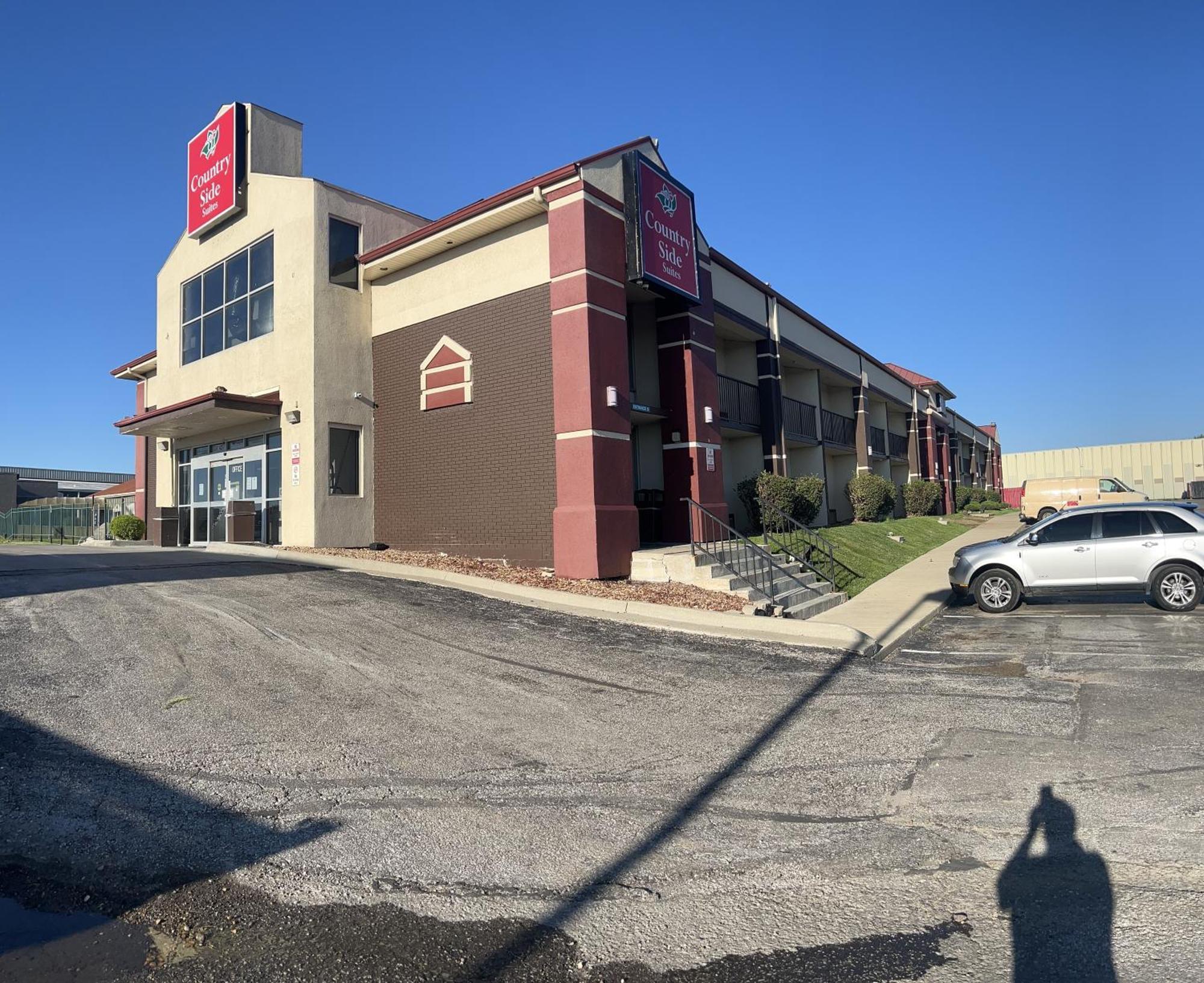 Countryside Suites Kansas City Independence I-70 East Sports Complex Hotel Екстериор снимка