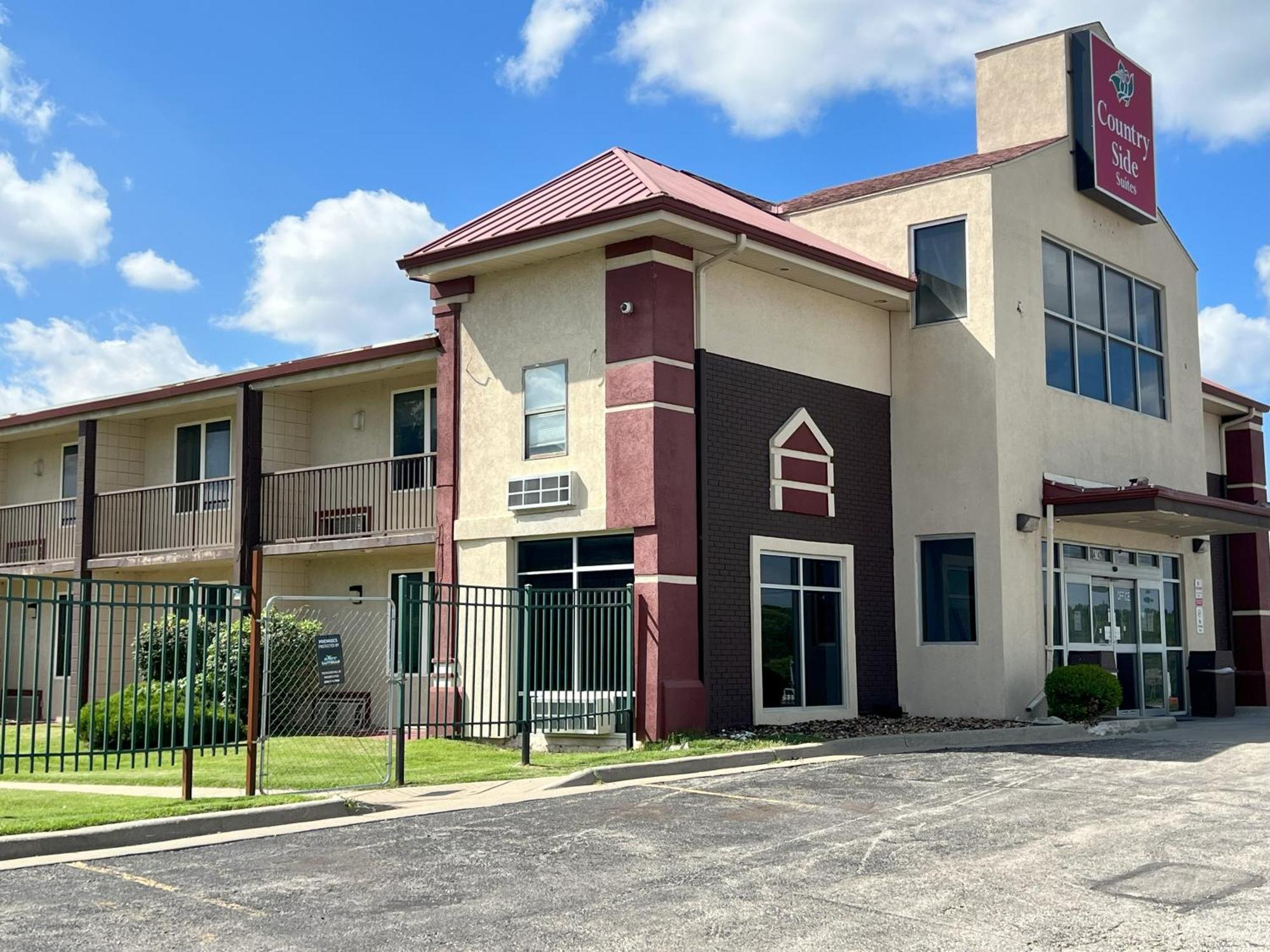 Countryside Suites Kansas City Independence I-70 East Sports Complex Hotel Екстериор снимка