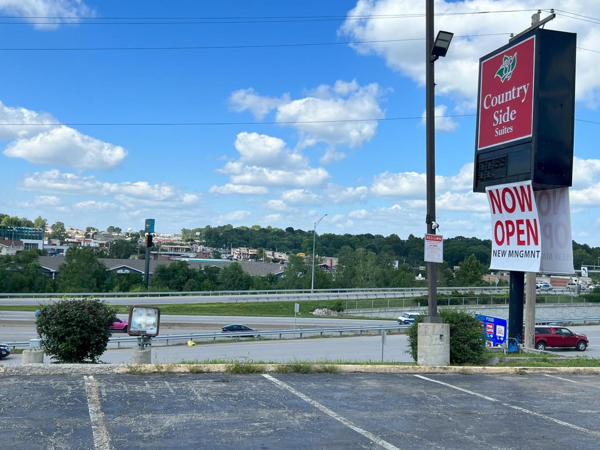 Countryside Suites Kansas City Independence I-70 East Sports Complex Hotel Екстериор снимка