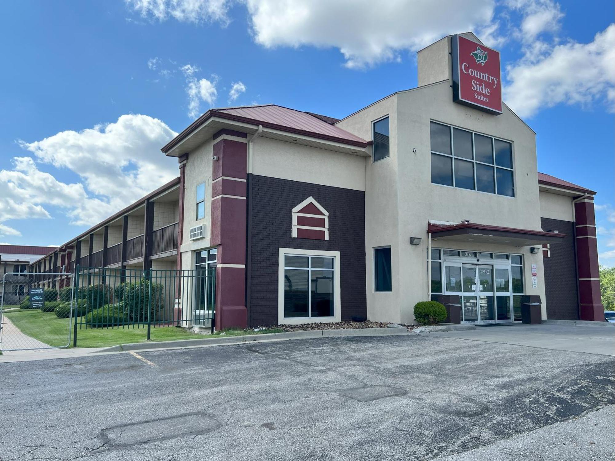 Countryside Suites Kansas City Independence I-70 East Sports Complex Hotel Екстериор снимка