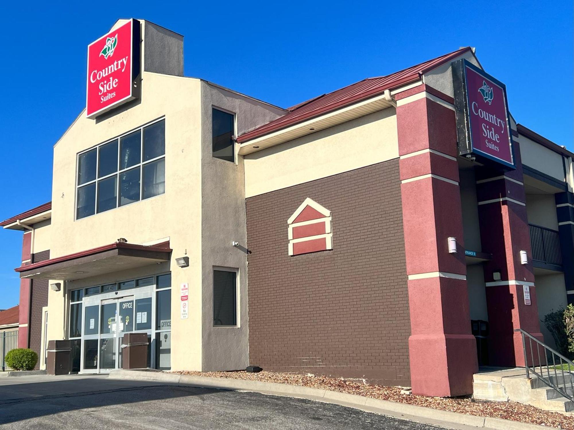 Countryside Suites Kansas City Independence I-70 East Sports Complex Hotel Екстериор снимка