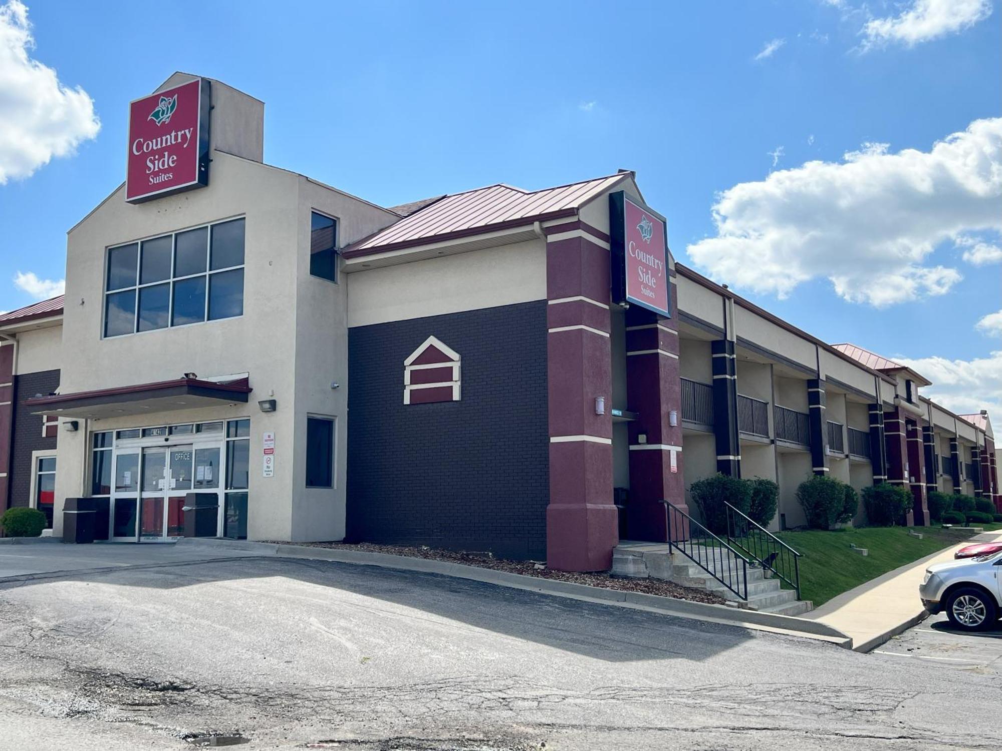 Countryside Suites Kansas City Independence I-70 East Sports Complex Hotel Екстериор снимка
